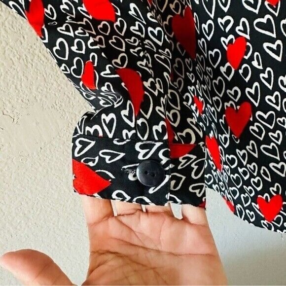 Wednesdays Girl Womens Shirt Heart Print Multicolor Long Sleeve Collared Size XS - Picture 8 of 10